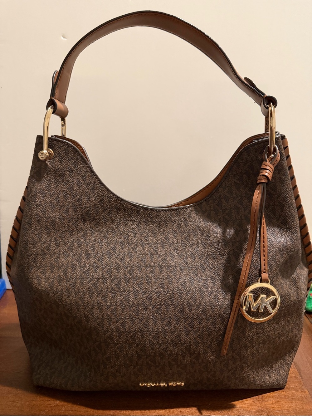 MICHAEL KORS JOAN LARGE SLOUCHY SHOULDER HOBO BAG